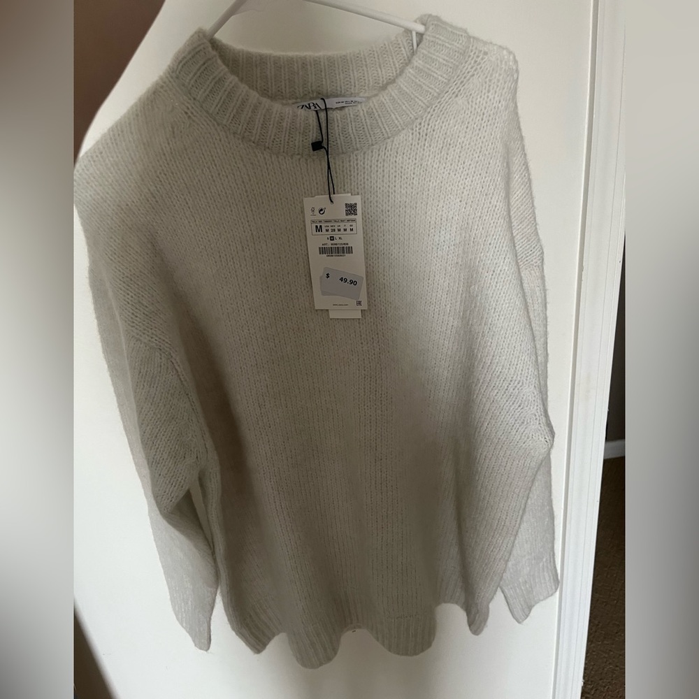 Brand new white oversized Zara sweater!